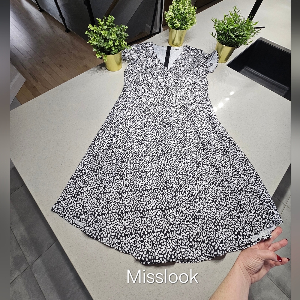 NWOT MISSLOOK Black and White Classic Women's Dress